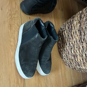 Womens Vince Warren High Top Slip On Sneaker 7.5